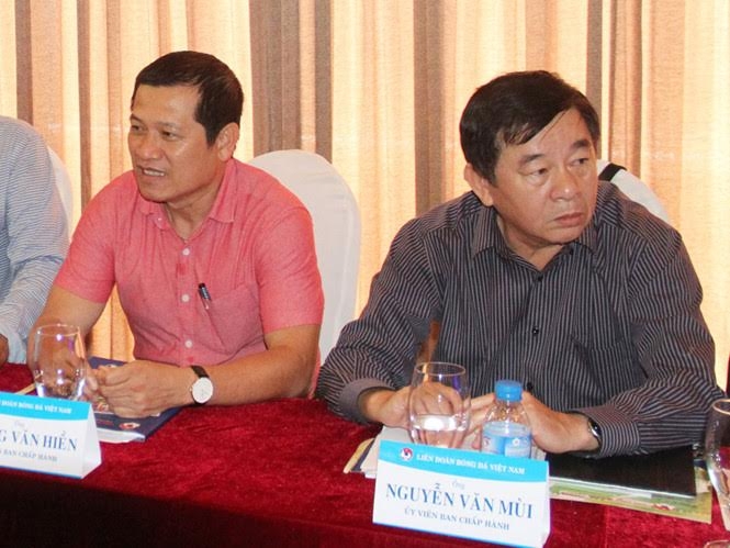 “thanh moi biet ong hien phan cong trong tai co gi khac ong mui!” hinh anh 1
