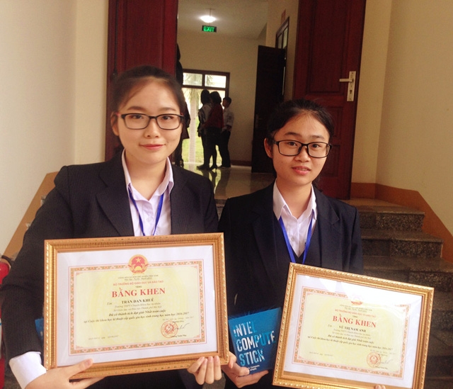 Đan Khuê và Nam Anh chinh phục giải Nhất toàn cuộc thi KHKT cấp Quốc gia khu vực phía Bắc.