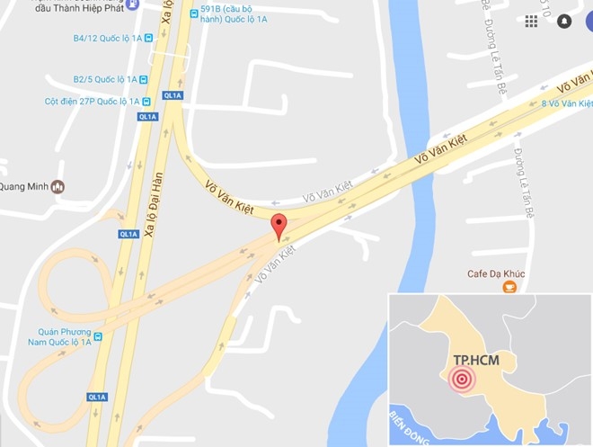 Nam thanh nien tu vong canh chiec xe Fortuner ben ve duong hinh anh 3