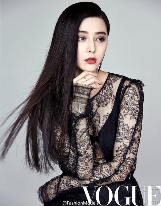 8 co gai xinh dep, giau co nhat lang giai tri hoa-han hinh anh 3