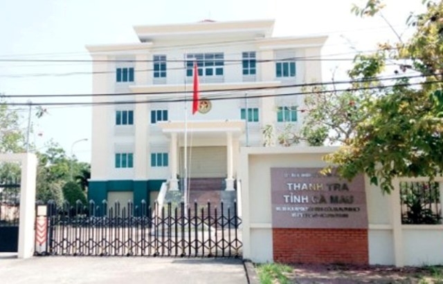  Một cán bộ của Thanh tra Nhà nước tỉnh Cà Mau bị kiểm điểm vì làm giả công văn gửi Thanh tra Chính phủ. 
