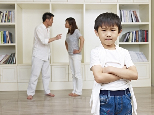 Sai lầm tệ hại khi phạt con mà cha mẹ khôn ngoan không bao giờ áp dụng - Ảnh 2.
