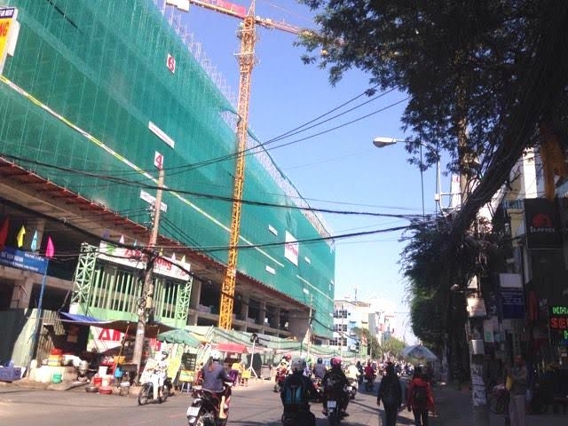 clip: rung minh voi nhung “quan tai bay” o cac cong trinh xay dung hinh anh 1