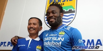 Cựu tiền vệ Chelsea “lạc trôi” tới… Indonesia chơi bóng ảnh 1