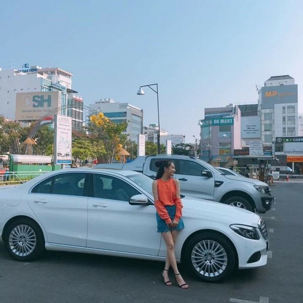 nha phuong am tham mua xe hop tien ty sau mot nam lao dong vat va hinh anh 1