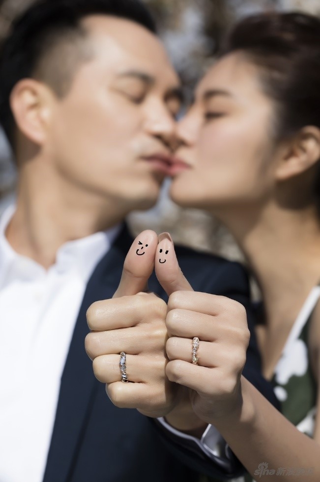 Anh cuoi cua sao 'Y thien do long ky' va ban trai ty phu USD hinh anh 3
