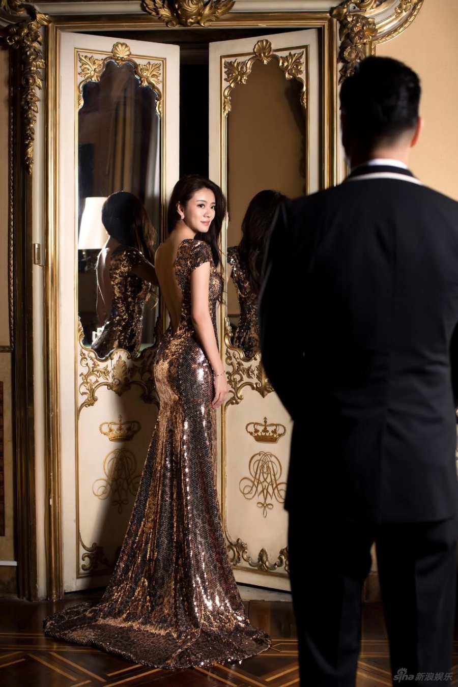 Anh cuoi cua sao 'Y thien do long ky' va ban trai ty phu USD hinh anh 6