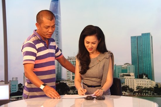 BTV Thuý Hằng, BTV Thời sự, BTV VTV, Thời sự 19h