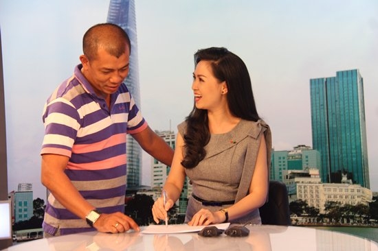 BTV Thuý Hằng, BTV Thời sự, BTV VTV, Thời sự 19h