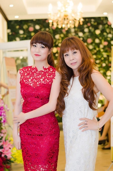 Hinh anh nguoi me nang vay, day hanh ly cho con o showbiz Viet hinh anh 6