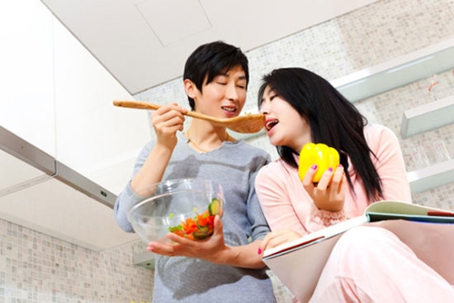 vo ma muon duoc chong yeu, chong chieu thi phai biet nghe loi - 1