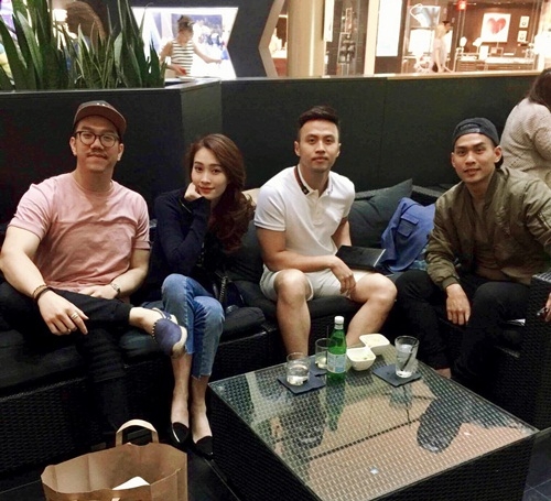 hoa hau dang thu thao than thiet voi 