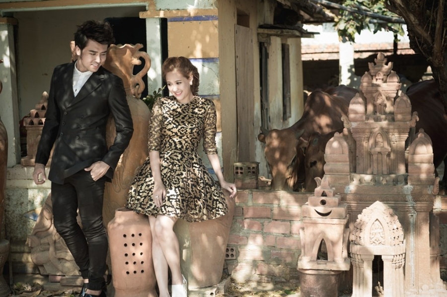 Anh cuoi lang man tren bien cua dien vien Phuong Hang hinh anh 9