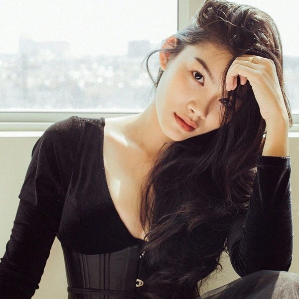 Con gái nữ diễn viên đóng nhiều cảnh nóng nhất Việt Nam vào Top 10 The Face - Ảnh 2. Con gái nữ diễn viên đóng nhiều cảnh nóng nhất Việt Nam vào Top 10 The Face - Ảnh 2.
