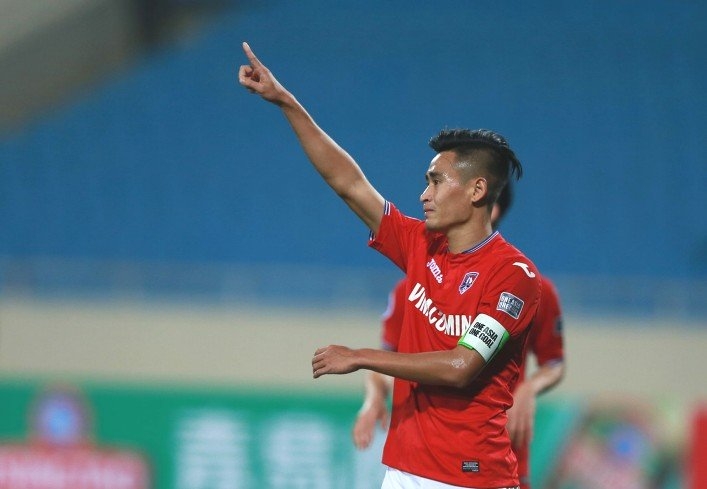 HLV Hữu Thắng, Vũ Minh Tuấn, ĐTVN, Văn Quyết, V-League