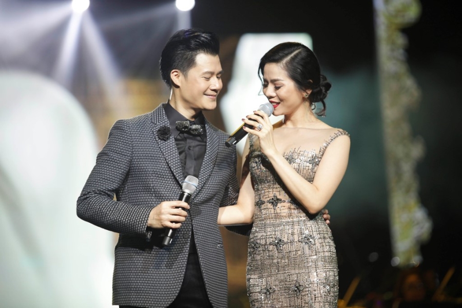 Quang Dung ket hop an y voi cac my nhan trong live show ky niem 20 nam hinh anh 8