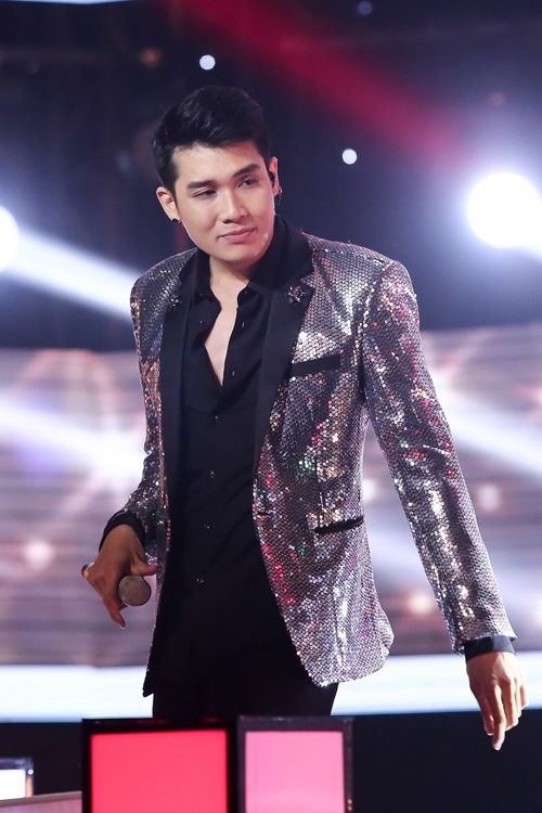 ba-me-don-than-gay-thon-thuc-khi-hoa-co-dau-tren-san-khau-5