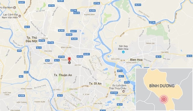 Co gai mua nuoc uong ben duong bi xe tai lat de tu vong hinh anh 2