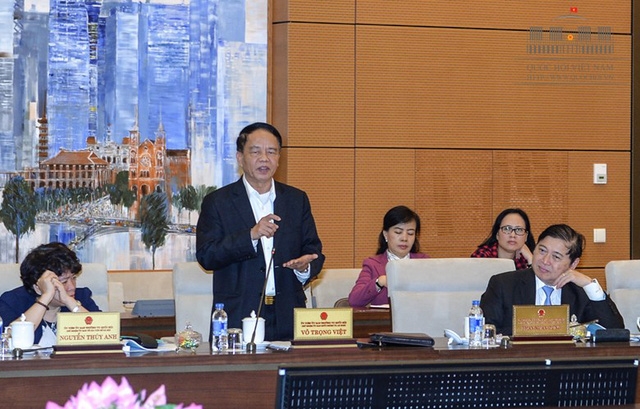 Trung tướng Võ Trọng Việt đề nghị xem xét đưa quy định cấm đánh bắt trong mùa thủy sản sinh sản vào luật.