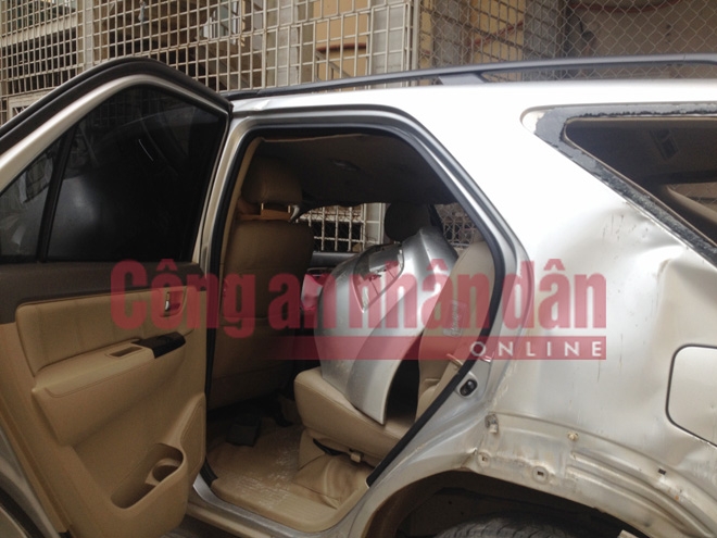 can canh doi tuong, tang vat va o to bi ban ha vu 100 banh heroin hinh anh 3