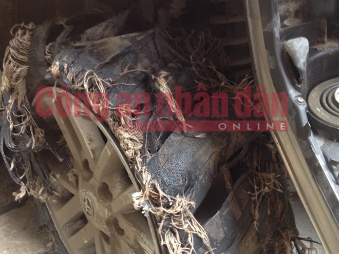 can canh doi tuong, tang vat va o to bi ban ha vu 100 banh heroin hinh anh 12