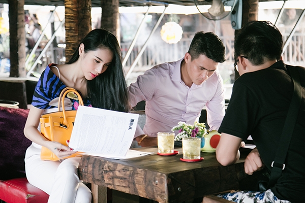 thuy-tien-cong-vinh-tinh-tu-khi-ghi-hinh-cho-kenh-truyen-hinh-the-gioi-1