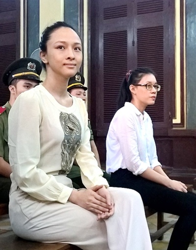 phuong-nga-nho-mang-bai-hat-canh-hoa-trang-vao-trai-giam