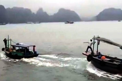 hai-tau-go-truy-duoi-nem-nhau-tren-vinh-ha-long