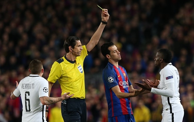 Trong tai bi nghi 'giup Barca' nhan phan quyet bat ngo hinh anh 1