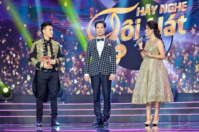 Ngoc Son rot nuoc mat khi nghe hoc tro hat ve me hinh anh 1
