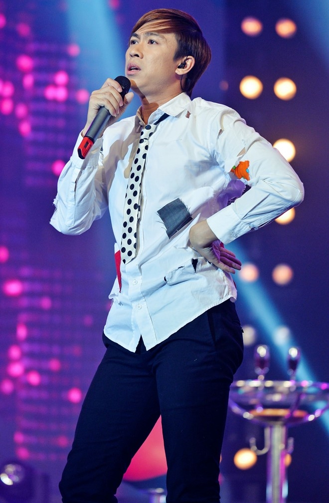 Ngoc Son rot nuoc mat khi nghe hoc tro hat ve me hinh anh 12
