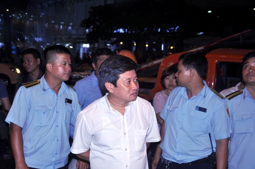 nua dem ong doan ngoc hai chi dao cau xe sang, “xu” quan nhau hinh anh 7