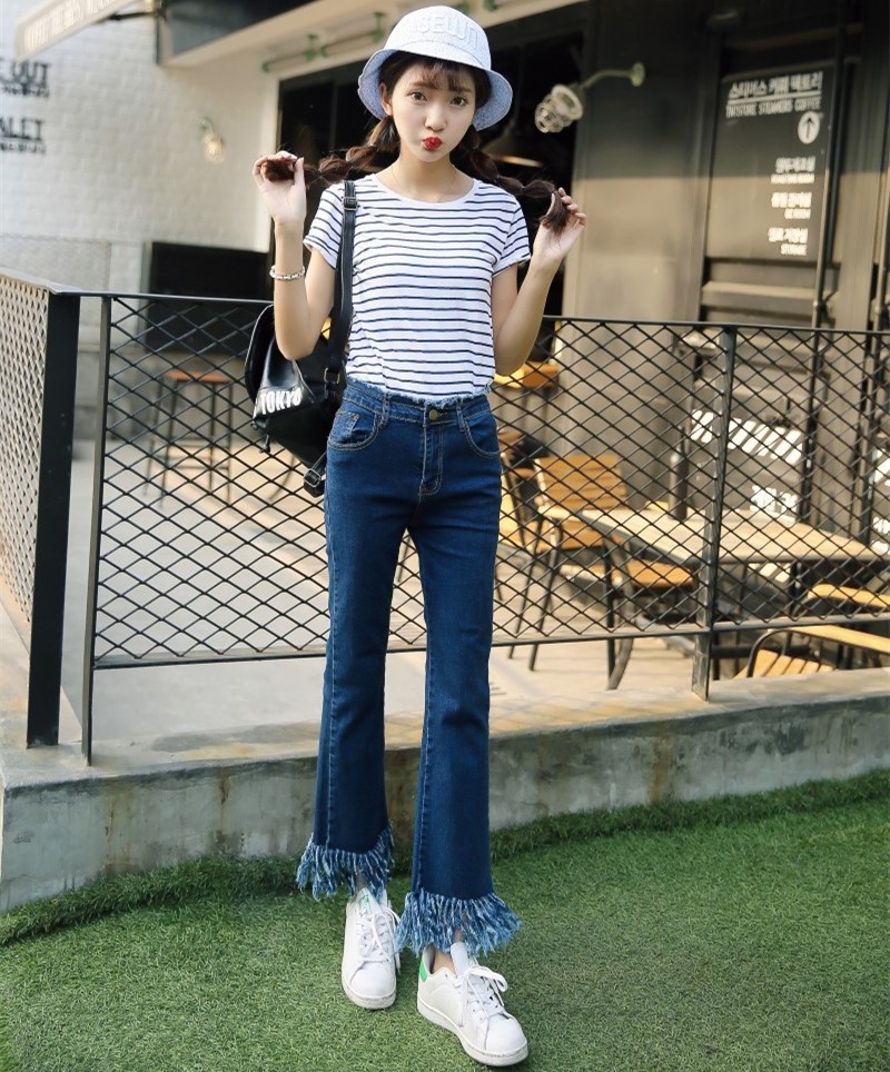 4 xu huong quan denim dang duoc ua chuong nhat hinh anh 7