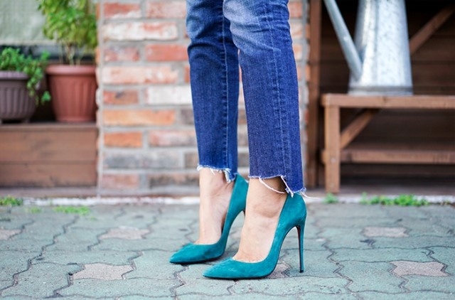 4 xu huong quan denim dang duoc ua chuong nhat hinh anh 12