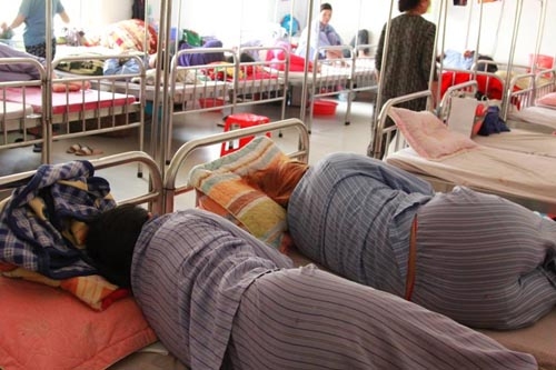 thuong tam nhung phu nu bi xam hai tinh duc den tam than hinh anh 1