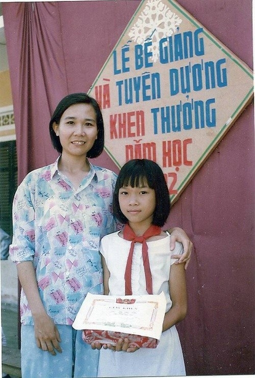 Loat anh qua khu 'nguoi muon ao, ke ngo tau' cua sao Viet hinh anh 12