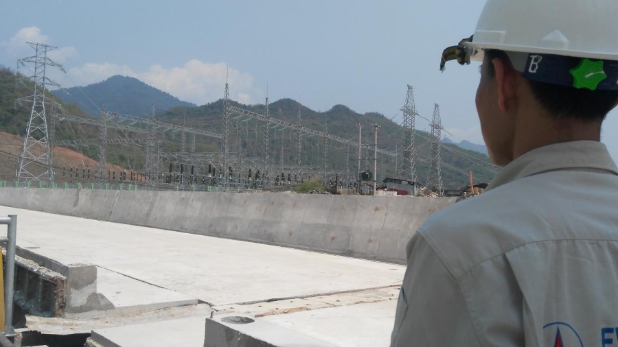 Giá điện, tập đoàn điện lực, thị trường điện, nhiệt điện, thủy điện