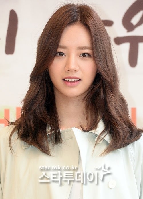 Kieu nu Han ro mot de toc ngoi giua hinh anh 7