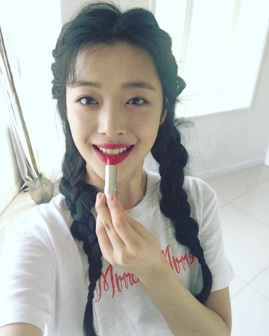 Kieu nu Han ro mot de toc ngoi giua hinh anh 14