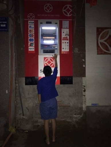 nhung cay atm bong dung cao keu sau dep via he