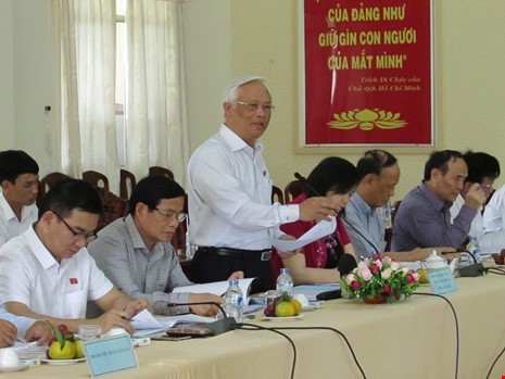 Pho chu tich phuong nghi sinh, chu tich... lanh du! hinh anh 1