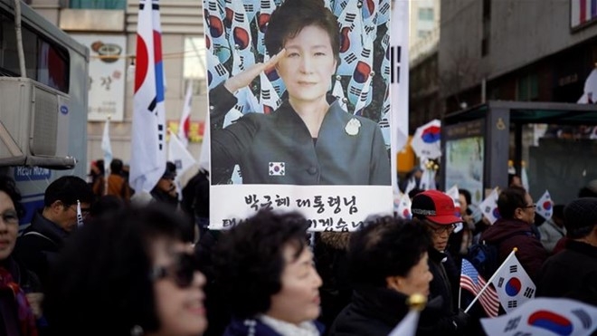 Hang nghin nguoi bieu tinh doi tha ba Park Geun Hye hinh anh 1