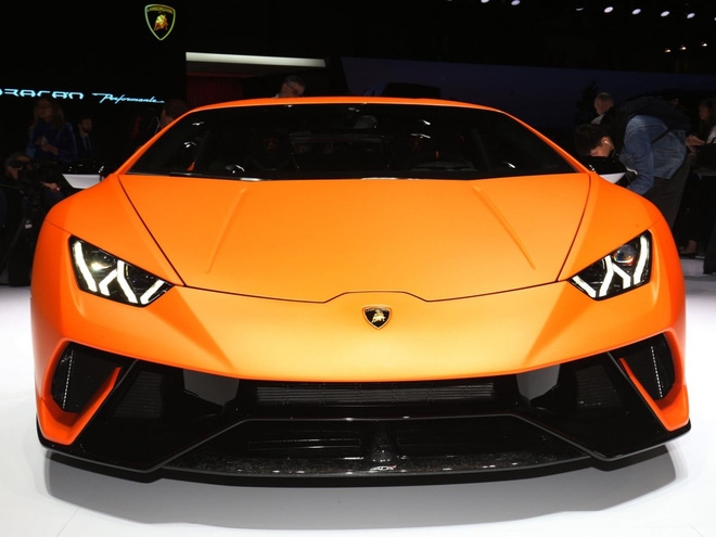 Với mức giá 275.000 USD, Huracan Performante có thể đạt vận tốc 60 dặm (khoảng 97 km)/h chỉ sau 2,9 giây.