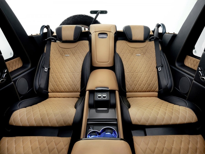 G650 Landaulet có gầm cao khoảng 0,6 mét, bên trong có vách ngăn bằng kính như một chiếc limousine. Ghế sau của xe có các chương trình mát-xa tương tự như mát-xa đá nóng.