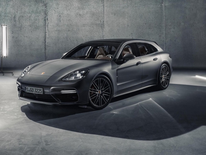 Chiếc xe Porsche này có giá khá “mềm” so với những siêu xe khác: chỉ  dưới 100.000 USD. Tuy nhiên, chiếc xe vẫn có thể tăng tốc từ 0 lên 60  dặm/h chỉ trong vòng 3,4 giây.