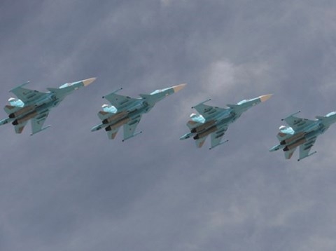 Máy bay Nga thường xuyên không kích xuống tỉnh Idlib