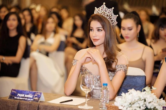 Hoa hau Pham Huong phat hanh single dau tay hinh anh 1