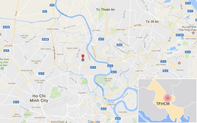 Nghi can trom xe may nhay qua cac mai nha tron ‘hiep si’ hinh anh 2
