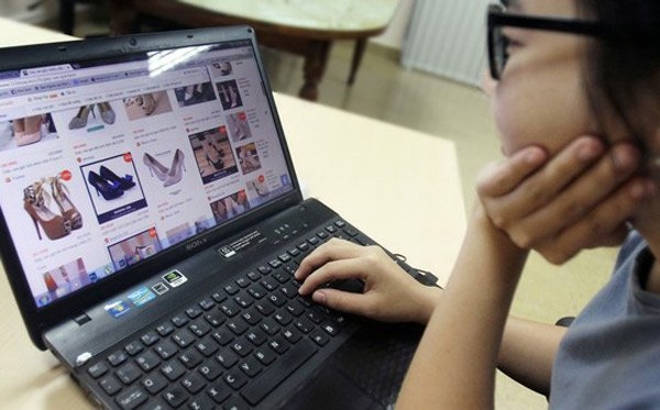 kinh doanh facebook, thu thuế kinh doanh facebook, bán hàng facebook, nộp thuế facebook, kinh doanh online, bán hàng qua mạng xã hội, bán hàng qua facebook, Facebook