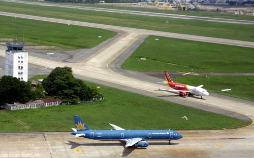 bo-truong-giao-thong-khong-thay-doi-quy-dinh-ve-gia-ve-may-bay